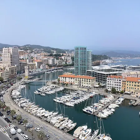 Apartment Cruise Savona